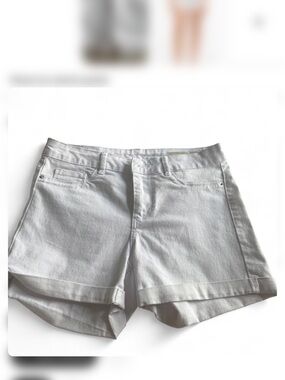 Vero Moda White Denim Cuffed Jean Shorts